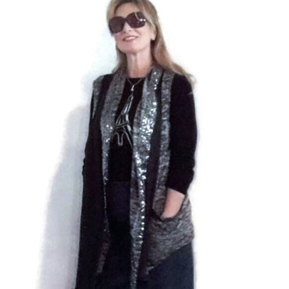 Juicy Couture Cardigan Sweater POCKETS Sz M Long Vest Sequins Modern CIty Vintag - Picture 12 of 15